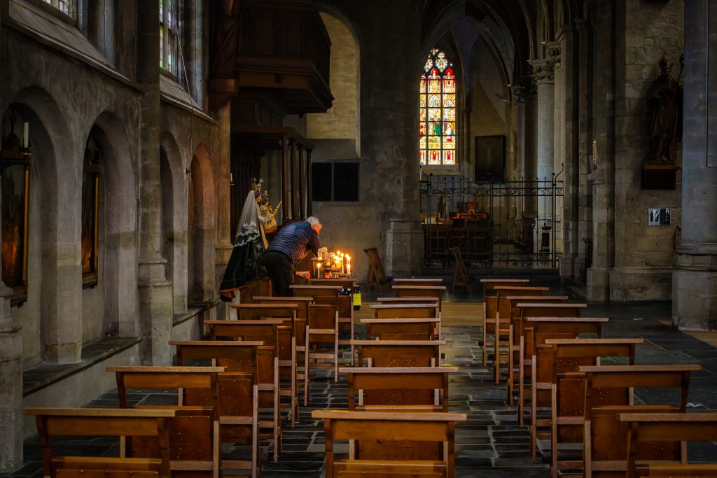 Basiliek van Hulst